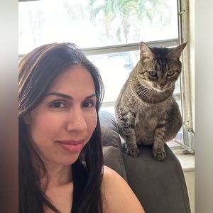 💙 MEET YOUR POSHER 💙